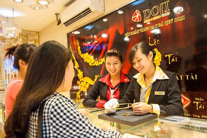 Giá vàng giảm nhẹ sáng nay theo chiều thế giới.