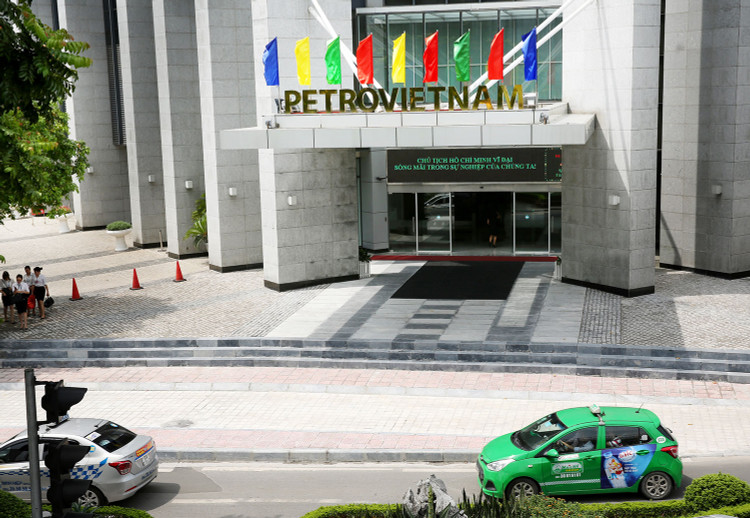 Thủ tướng Chính phủ giao Bộ Tư pháp chủ trì, phối hợp với cơ quan liên quan rà soát lại Dự thảo Quy chế quản lý tài chính Công ty mẹ - PVN. Ảnh: Tiên Giang