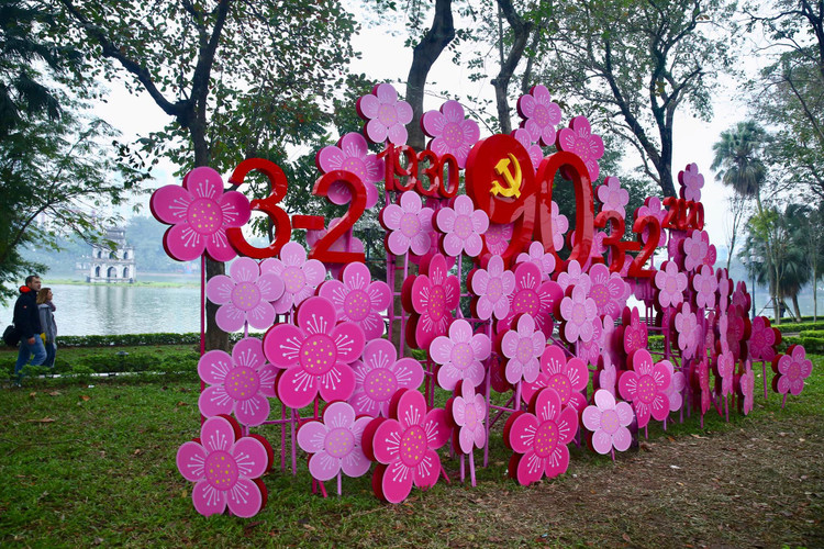 Dưới sự lãnh đạo của Đảng, đất nước đã có bước tiến dài, đạt được những thành tựu có ý nghĩa lịch sử và mang tầm vóc thời đại. Ảnh: Lê Tiên