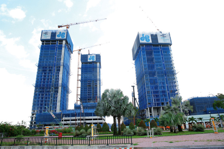 Các nhà thầu trong nước đã khẳng định được uy tín và vị thế, có thể cạnh tranh ngang ngửa với các nhà thầu nước ngoài. Ảnh: Lê Tiên