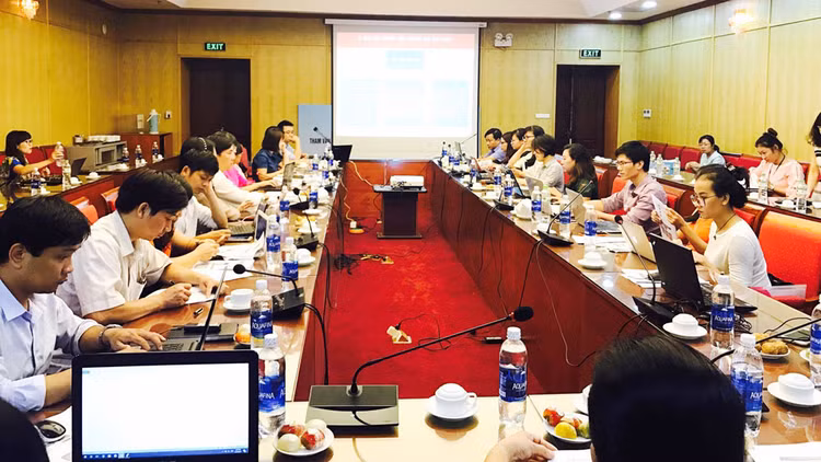 Các đại biểu thảo luận về Dự án Luật Đơn vị hành chính - kinh tế đặc biệt