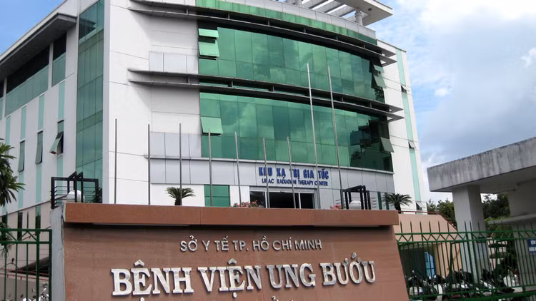 Tổ xác minh sẽ làm việc cụ thể với Bệnh viện Ung bướu TP.HCM để xác minh thông tin liên quan đến khiếu nại. Ảnh: Đinh Tuấn