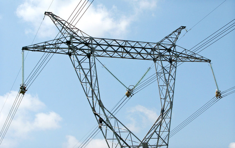 Công ty CP Xây lắp điện I đã thực hiện nhiều dự án truyền tải điện quốc gia tới cấp điện áp 500 kV. Ảnh: Tường Lâm