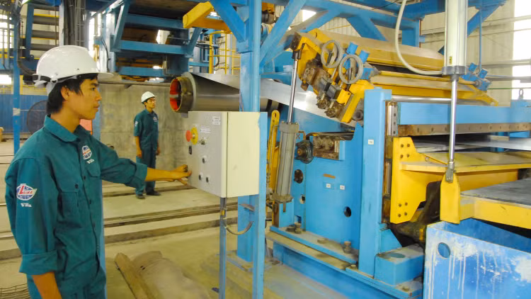 Hầu hết các tập đoàn, tổng công ty nhà nước khi thực hiện cổ phần hóa giai đoạn 2011 - 2015 đều không tính giá trị lợi thế quyền thuê đất vào giá trị DN. Ảnh: Tiên Giang