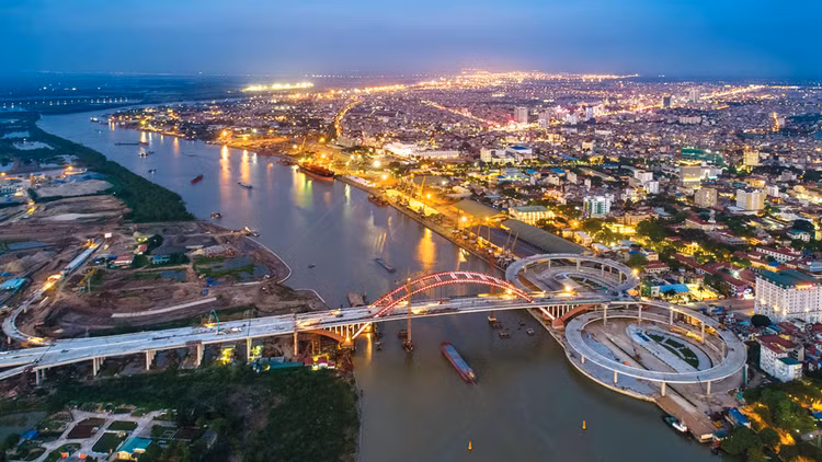 Quy hoạch vùng đóng vai trò quan trọng trong điều tiết vĩ mô, thu hút nguồn lực, đầu tư, quản trị không gian phát triển kinh tế - xã hội. Ảnh: Đông Giang