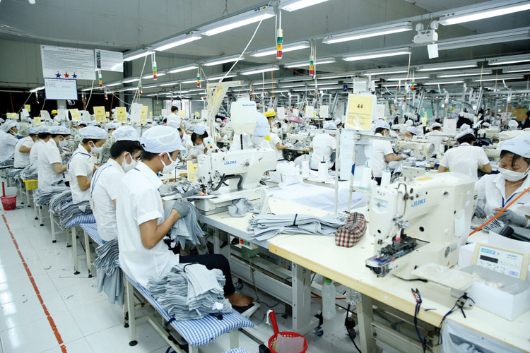 Năng suất lao động được cải thiện sẽ giúp GDP tăng trưởng cao hơn. Ảnh: Lê Tiên