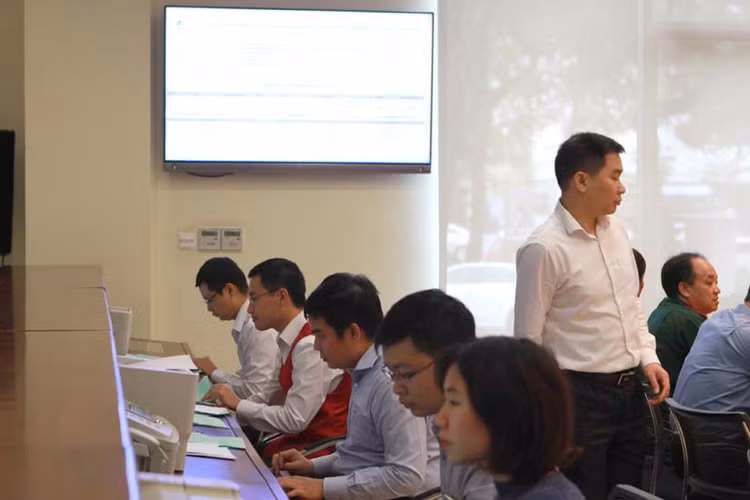 Phiên đấu giá Công ty TNHH một thành viên 532. 