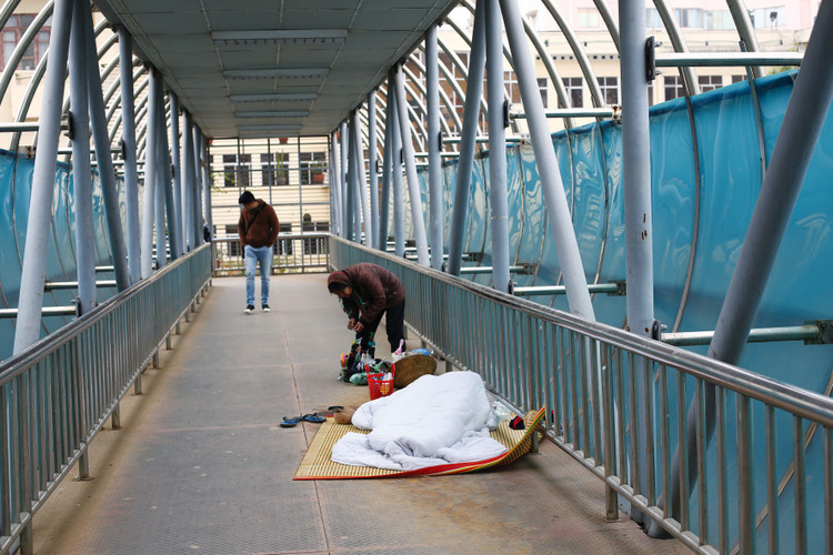 Cần đẩy mạnh khâu lựa chọn, thẩm định và sắp xếp thứ tự ưu tiên dự án đầu tư công dựa trên hiệu quả kinh tế - xã hội dự tính của dự án. Ảnh: Lê Tiên