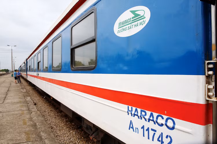 Gói thầu số 3 Thi công đóng mới 100 toa xe H khổ đường 1.000 mm bắt đầu phát hành hồ sơ mời thầu vào ngày 22/5/2020. Ảnh: Lê Tiên