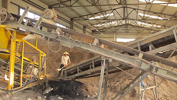 10 năm qua nhà máy rác thải phảiliên tục đi tìm chủ.