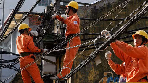 Hà Nội tiêu thụ điện tăng đột biến vì nắng nóng, EVN kêu gọi tiết kiệm điện