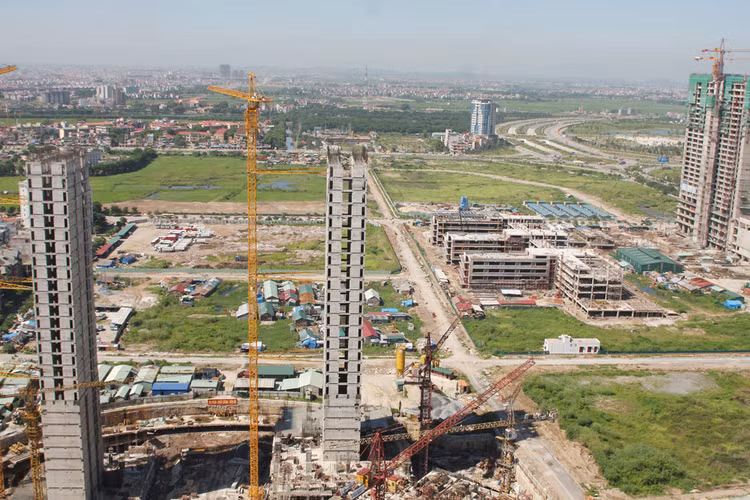 Công tác giám sát, kiểm tra đấu thầu, quản lý sau đấu thầu phải được tăng cường để bớt đi tình trạng nhũng nhiễu trong đấu thầu. Ảnh: Tiên Giang