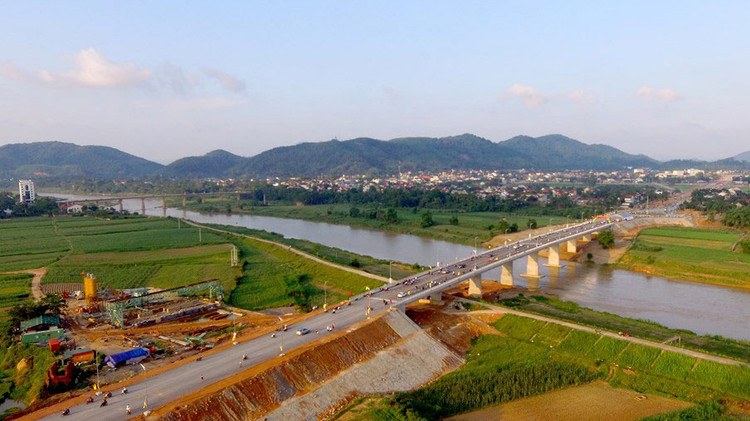 Dự án Đầu tư xây dựng Cầu Hiếu 2 và đường hai đầu cầu, thị xã Thái Hòa, tỉnh Nghệ An được triển khai theo hình thức BT