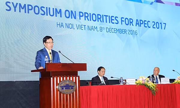 Phó thủ tướng Phạm Bình Minh phát biểu trong khai mạc ISOM sáng nay. Ảnh: Thành Trung