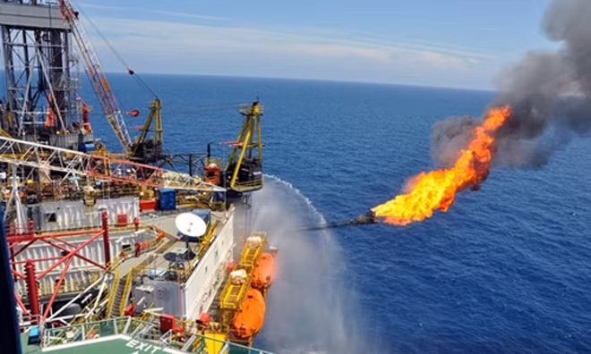 Thị trường dầu mỏ toàn cầu liệu đã chạm đáy?