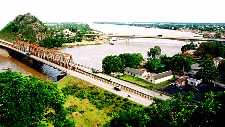 Chủ tịch UBND tỉnh Thanh Hóa đã ban hành quyết định điều chỉnh thời gian thực hiện hợp đồng các gói thầu được Báo Đấu thầu phản ánh. Ảnh: Nhã Chi