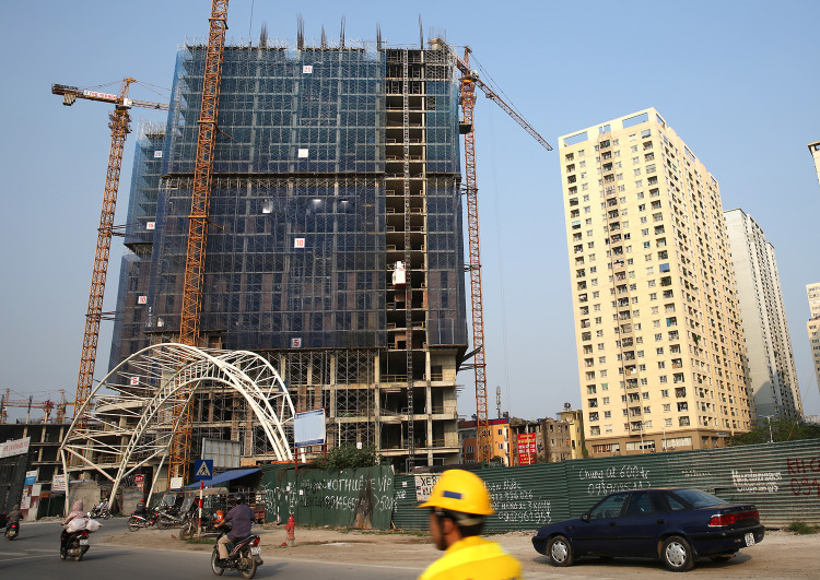 Định mức dự toán xây dựng được ban hành nhằm quản lý chi phí đầu tư xây dựng công trình. Ảnh: Công Thu