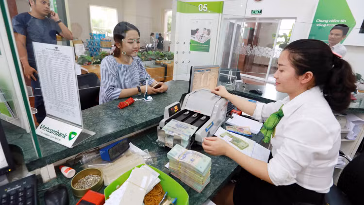 Trong 4 ngân hàng thương mại nhà nước, mới chỉ có Vietcombank được Ngân hàng Nhà nước công nhận đạt chuẩn Basel II. Ảnh: Việt Trần