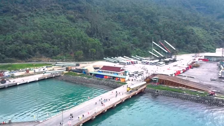 Gói thầu số 18 thuộc Dự án Bến số 2 - Cảng Chân Mây có quy mô hơn 300 tỷ đồng, thời gian thực hiện hợp đồng là 600 ngày