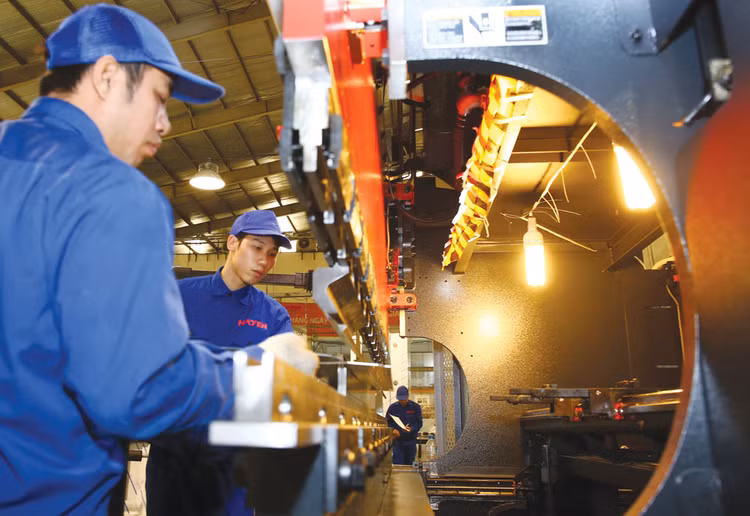 Khởi động Dự án Hỗ trợ Việt Nam tăng cường tiết kiệm năng lượng trong ngành công nghiệp. Ảnh: Hoài Tâm