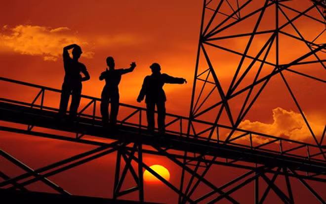 Cháy rừng khiến sản lượng dầu thô của Canada giảm khoảng 1,6 triệu thùng dầu/ngày - Ảnh: Global Energy.