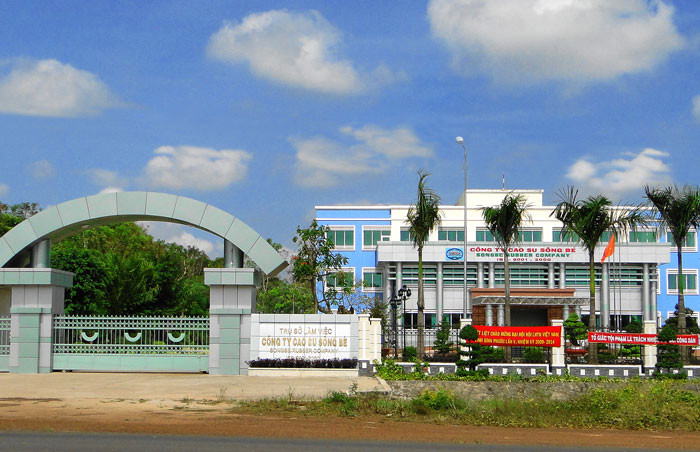 Quyền khai thác Dự án BOT đường ĐT741 đoạn từ Km49+537 đến Km72+861 đang được giao cho Công ty TNHH MTV Cao su Sông Bé. Ảnh: Ngọc Anh