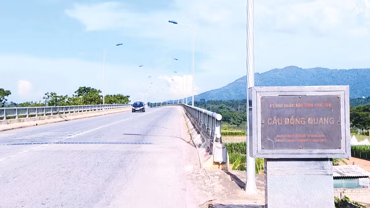 Tuyến đường nối từ cầu Đồng Quang đến Quốc lộ 32 có tổng chiều dài 24,695 km, với tổng mức đầu tư 1.284,696 tỷ đồng