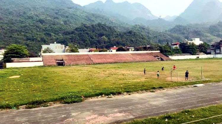 Theo quy hoạch, Sân vận động C10, TP. Hà Giang được đầu tư thành tổ hợp thương mại, khách sạn và nhà ở. Ảnh St