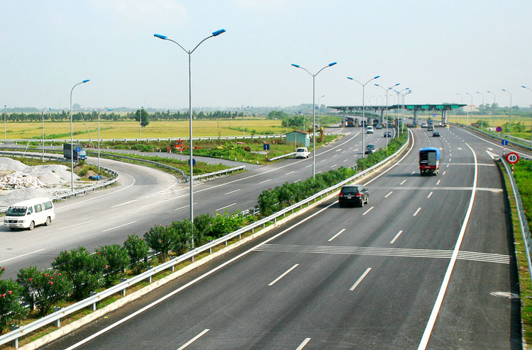 Nghị định 63/2018/NĐ-CP sẽ giải quyết nhiều vấn đề tại các dự án PPP như thiếu minh bạch thông tin dự án, chỉ định thầu phổ biến... Ảnh: Lê Tiên