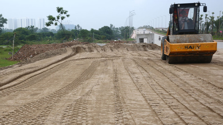 Các dự án được kỳ vọng sẽ tạo sự kết nối đồng bộ các tuyến đường nội thị, giảm ùn tắc giao thông cho khu vực nội đô của TP. Hà Nội. Ảnh: Nhã Chi