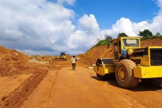 Nhiều dự án chậm giải ngân do vướng mắc đơn giá đất bồi thường