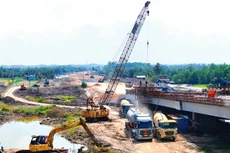 Trong thời gian còn lại của kế hoạch đầu tư công năm 2025, các đơn vị có kế hoạch vốn lớn, các dự án, công trình trọng điểm quốc gia nếu hoàn thành mục tiêu giải ngân sẽ đóng góp quan trọng vào kế hoạch chung của cả nước. Ảnh: Song Lê