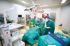 Dư địa huy động nguồn lực tư nhân cho y tế vẫn còn rất lớn. Ảnh: Lê Tiên