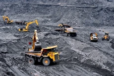 Liên danh 7 thành viên trúng gói thầu 455 tỷ đồng vận chuyển đất đá trên khai trường mỏ