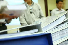 Lăng kính đấu thầu ngày 12/8/2025