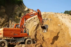 Hệ lụy từ tình trạng bỏ cọc trong đấu giá mỏ vật liệu