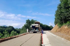 Mặt bằng cần liền mạch để bảo đảm tiến độ nâng cấp, cải tạo Quốc lộ 14E