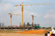 Công ty CP Đầu tư xây dựng và Phát triển đô thị Hồng Hà đang thực hiện một số gói thầu xây lắp tại Hà Nội. Minh họa: Nhã Chi