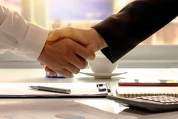 Gói thầu ký trước 1/7/2025, điều chỉnh theo quy định nào?