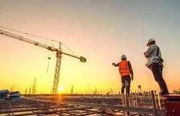 DN công khai năng lực hoạt động xây dựng theo hình thức nào?