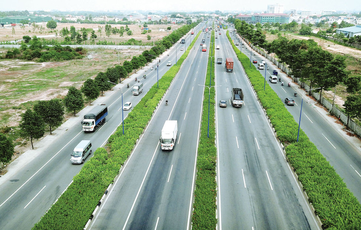 Việc thực hiện các nghị định về đầu tư theo phương thức PPP còn một số vướng mắc, chưa đủ làm yên tâm, hấp dẫn nhà đầu tư. Ảnh: Tiên Giang