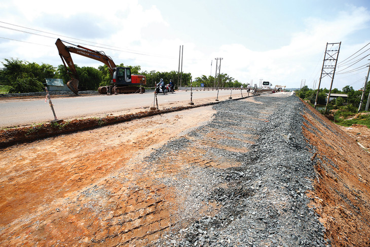 Năm 2022 có 2.086 dự án chậm tiến độ, chiếm 2,9% số dự án thực hiện đầu tư trong kỳ, trong đó có 39 dự án nhóm A, 698 dự án nhóm B, 1.349 dự án nhóm C. Ảnh: Lê Tiên