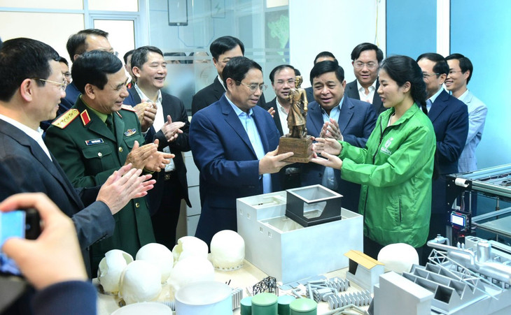 Ngày 4/3, Thủ tướng Phạm Minh Chính cùng Đoàn công tác đến thăm và làm việc tại Trung tâm Đổi mới sáng tạo Quốc gia
