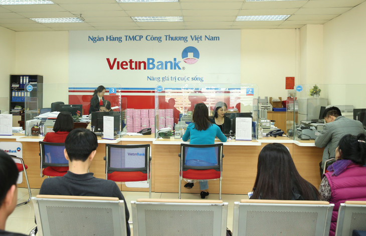 Tại Việt Nam lãi suất đã ở mức rất cao nên cần tính đến công cụ khác để ứng phó lạm phát thời gian tới. Ảnh: Lê Tiên