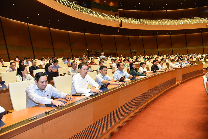 Các đại biểu Quốc hội tham gia biểu quyết. Ảnh: Vũ Lâm Hiển