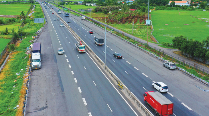 Những quy định được bổ sung khi sửa đổi Luật PPP được đại diện các bộ, ngành, địa phương, nhà đầu tư đánh giá có thể tháo gỡ cơ bản khó khăn, vướng mắc đối với các dự án BOT, BT chuyển tiếp. Ảnh: Lê Tiên