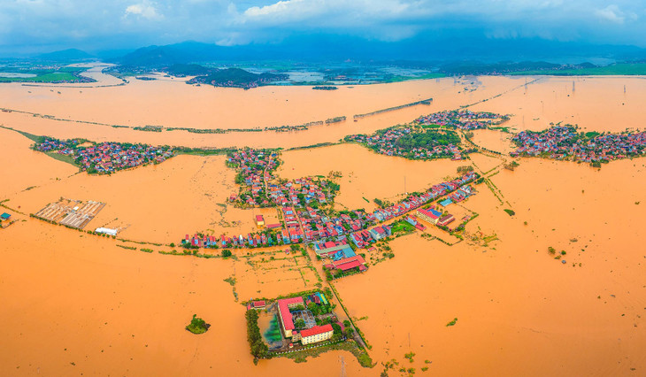 Bộ Kế hoạch và Đầu tư kiến nghị nghiên cứu gói chính sách hỗ trợ với lãi suất 0% cho các doanh nghiệp, hợp tác xã, hộ kinh doanh bị ảnh hưởng bão lũ. Ảnh: Đông Giang