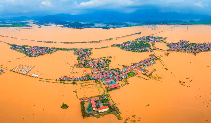 Bộ Kế hoạch và Đầu tư kiến nghị nghiên cứu gói chính sách hỗ trợ với lãi suất 0% cho các doanh nghiệp, hợp tác xã, hộ kinh doanh bị ảnh hưởng bão lũ. Ảnh: Đông Giang