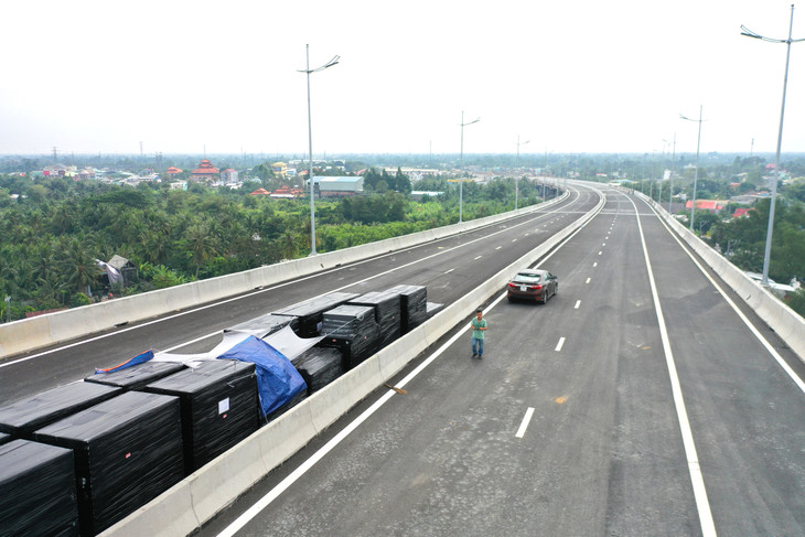 Trong giai đoạn từ 2024 - 2027, tổng danh mục vay vốn Ngân hàng Thế giới, Ngân hàng Phát triển châu Á của Việt Nam trị giá 16,6 tỷ USD, với 45 dự án. Ảnh: Tiên Giang