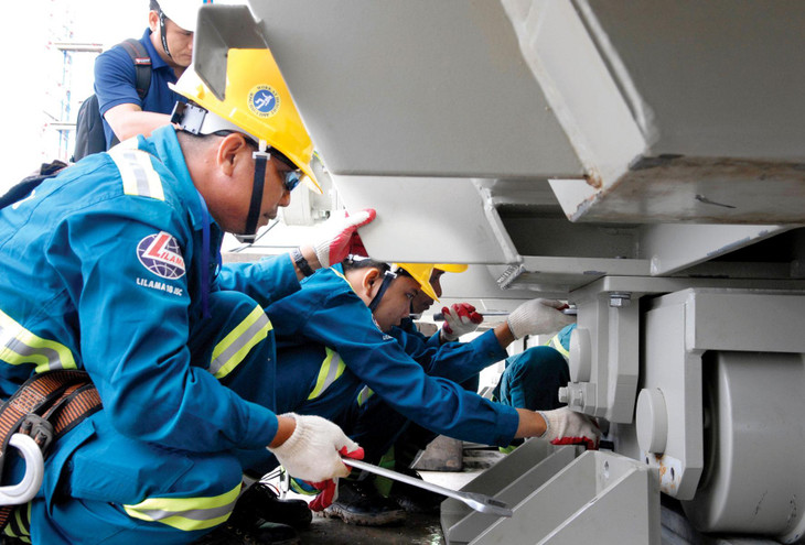 Công nhân Lilama tham gia lắp đặt thiết bị tại Dự án Nhiệt điện Sông Hậu 1 Công nhân Lilama tham gia lắp đặt thiết bị tại Dự án Nhiệt điện Sông Hậu 1